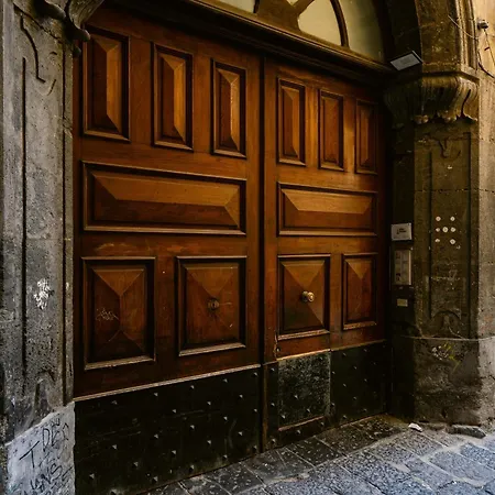 Nilo Relais A San Domenico Maggiore ナポリ